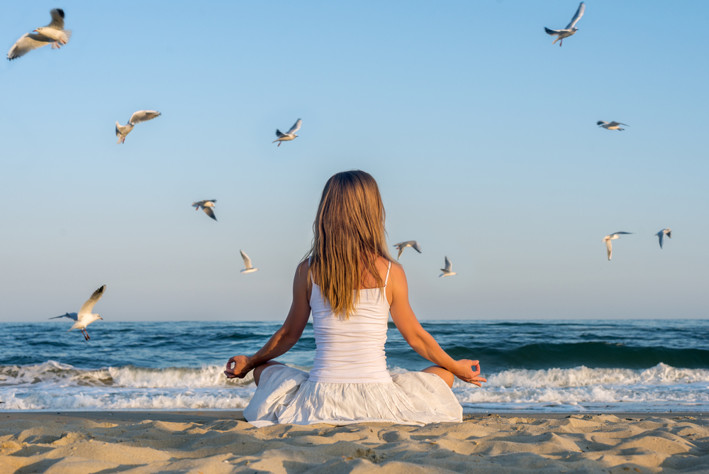 meditating-11-minutes-feel-better-now-finerminds